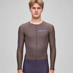Maglia maniche lunghe Maap Emerge - Marrone
